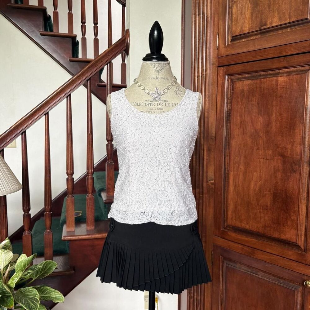 R&M Richards White and Silver Blouse Tank Sequins Round Neckline Vintage